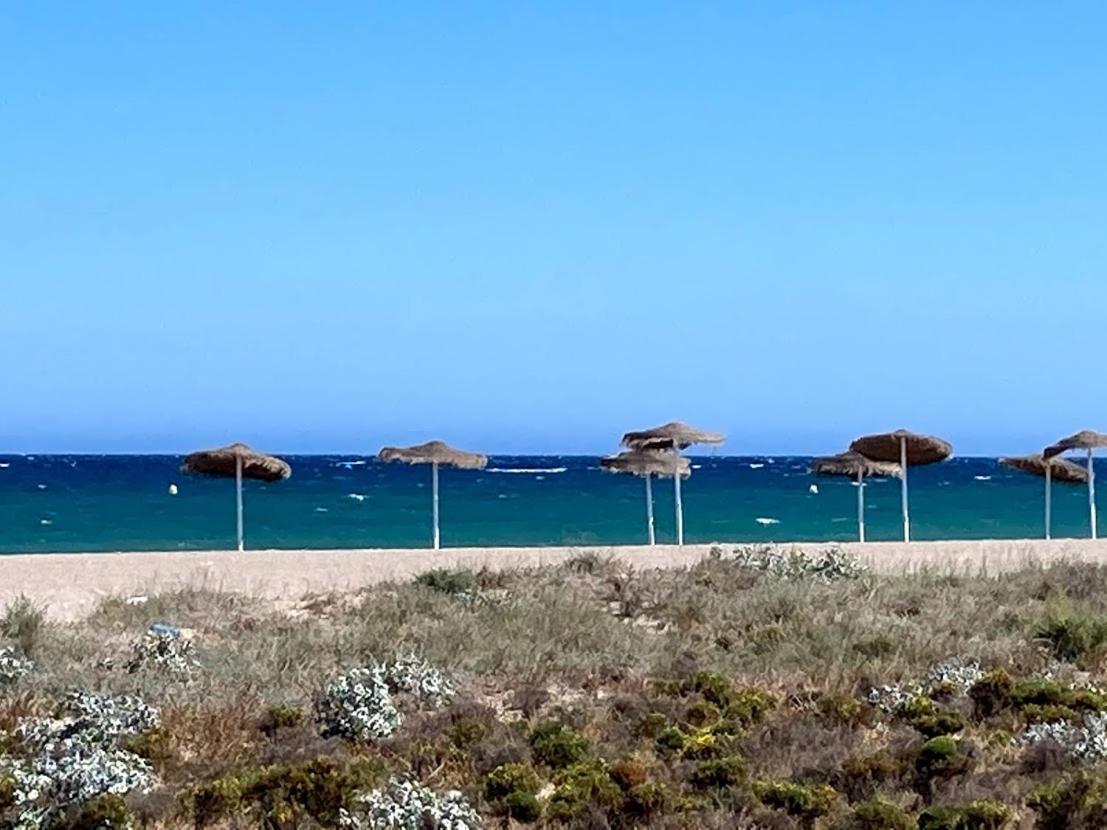 Mediterranea tus momentos junto al mar Vera Exterior foto